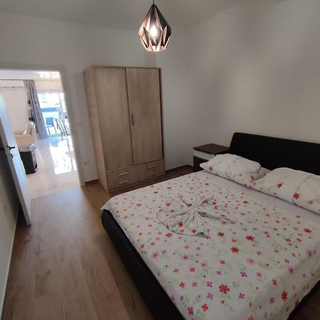 Luxury Apartments-La Dino Maky Vodice Quarto foto